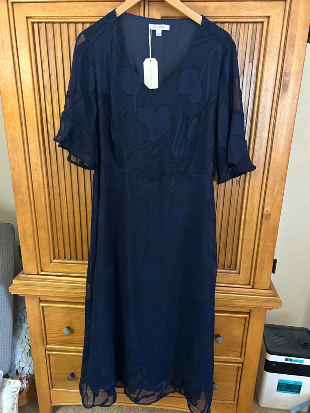 NWT Ever Pretty Navy Floral Midi Dress
